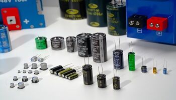 Miniature Aluminium Electrolytic Capacitors LQ Series