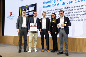 The Rutronik Team on stage. Photo: Mario Andreya