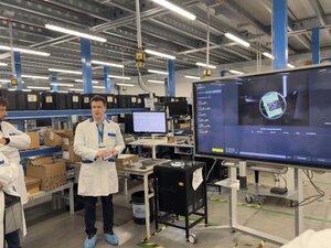 Demo of the AI Vision Label Reader in the logistics center in Eisingen. Image: Demo of the AI Vision Label Reader in the logistics center in Eisingen.