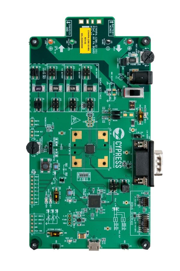 Bild 3: Evaluation-Board Typ CYHVPA-128K-32–001 für den Automotive PSoC 4 HVPA 144K (Bild: Infineon)