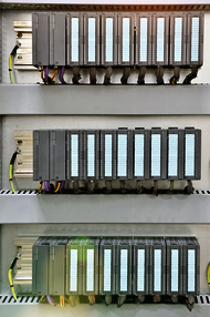 Programmable Logic Controller (PLC)